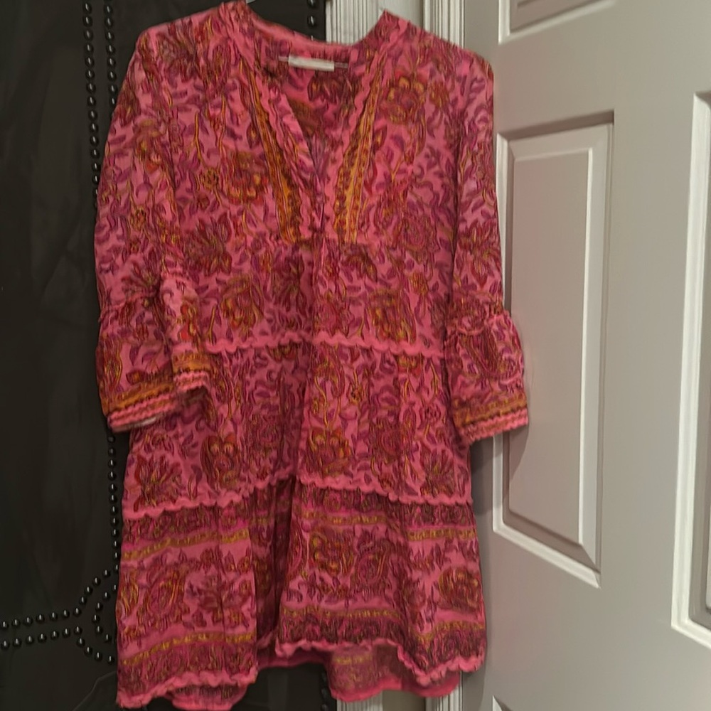 Lola Australia cotton m/l mini dress. Falls at the right above the knees